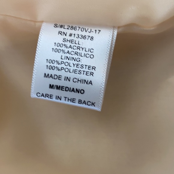 Love Tree faux fur vest - Picture 4 of 4